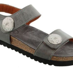 Tao Sandals